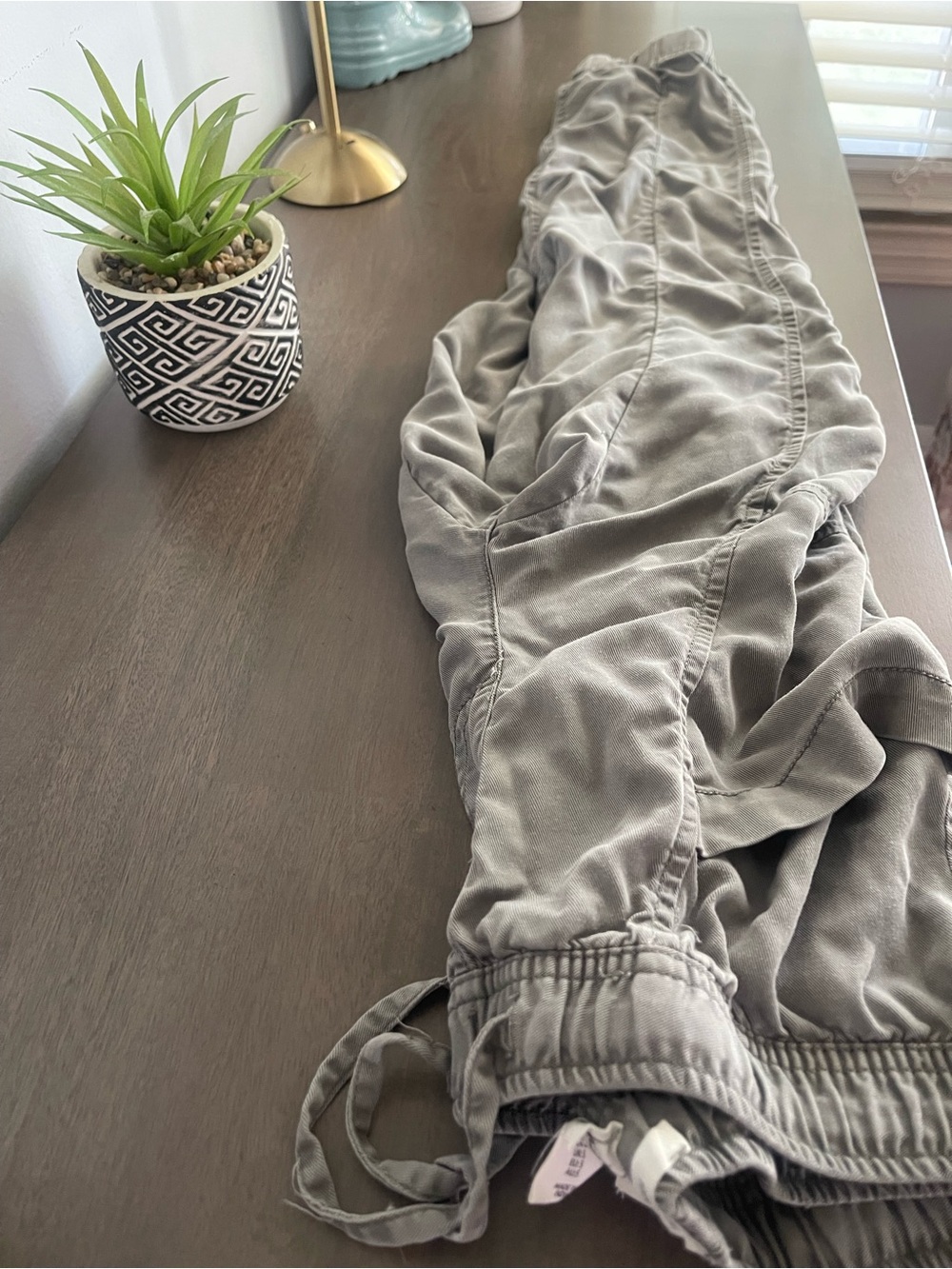 Women’s Lightweight Casual Drawstring Pants - Olive green